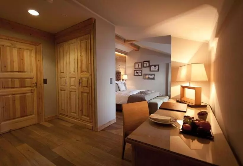 Junior Suite, Royal