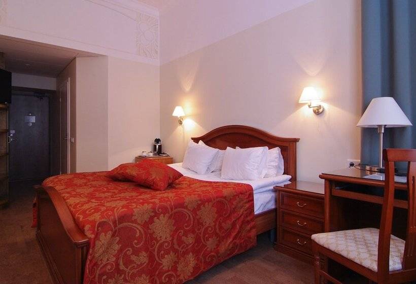 اتاق سوپریور, St. Barbara