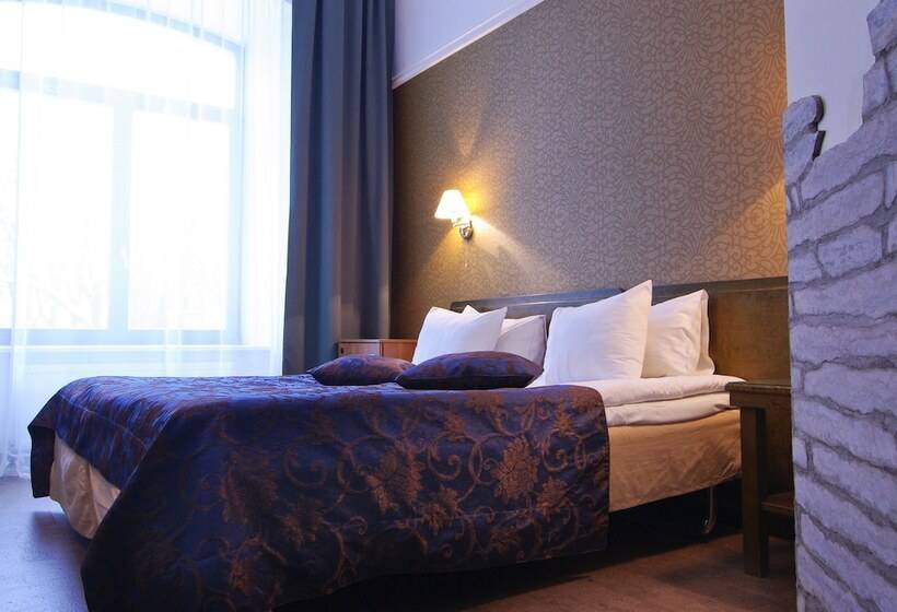 اتاق استاندارد یک نفره, St. Barbara