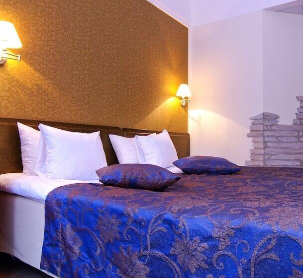 اتاق استاندارد یک نفره, St. Barbara