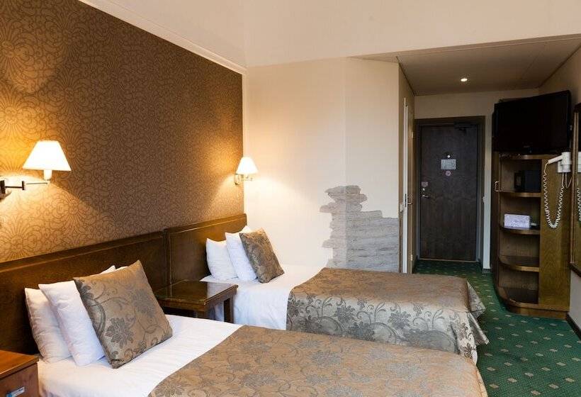 اتاق استاندارد, St. Barbara