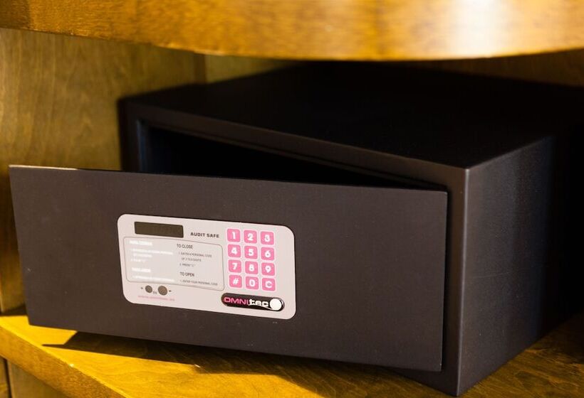 اتاق استاندارد, St. Barbara