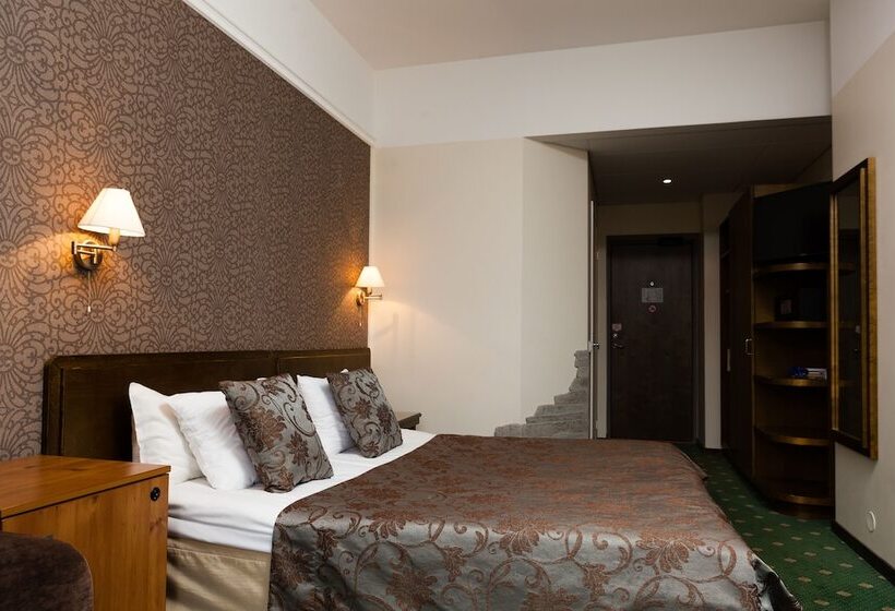 اتاق استاندارد, St. Barbara