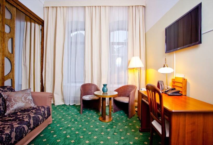 سوییت جونیور, St. Barbara