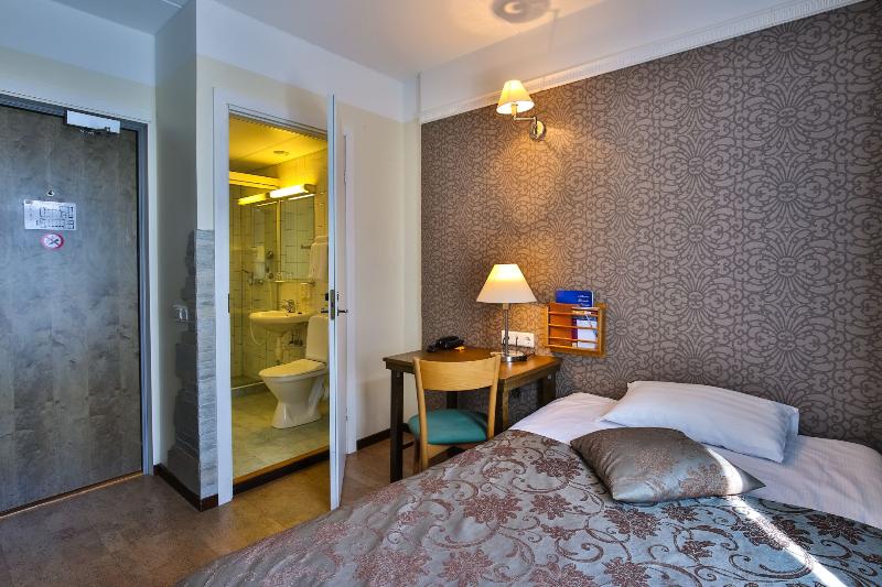 اتاق استاندارد یک نفره, St. Barbara