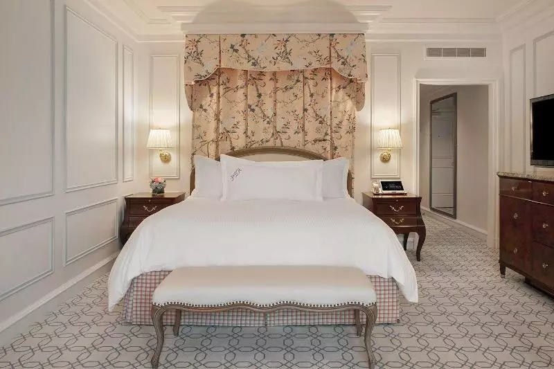 キングサイズベッドのスーペリアルーム, The Peninsula Beverly Hills