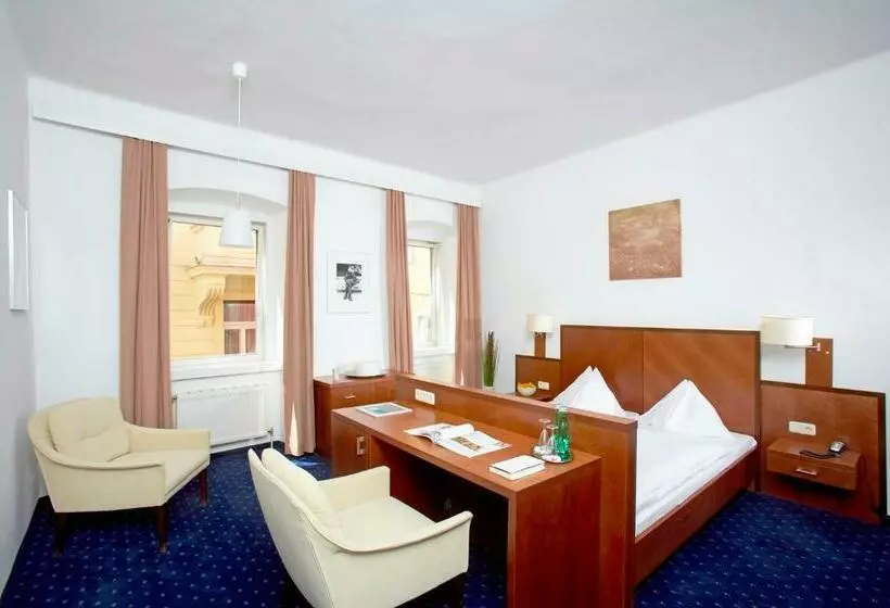 ビジネスルーム, Keramikhotel Goldener Brunnen