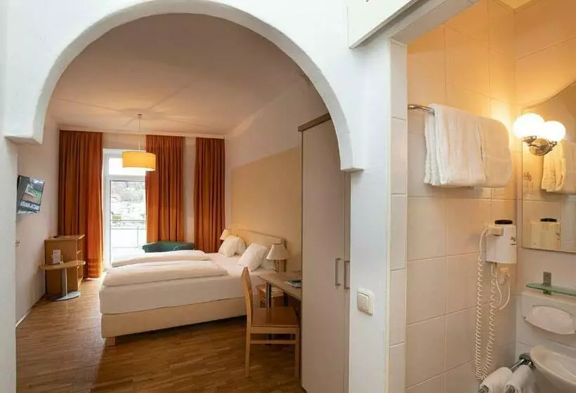 スタンダードルーム, Keramikhotel Goldener Brunnen