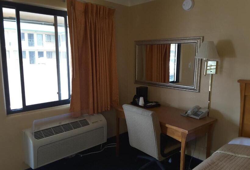 Номер Стандарт, Westerner Motel