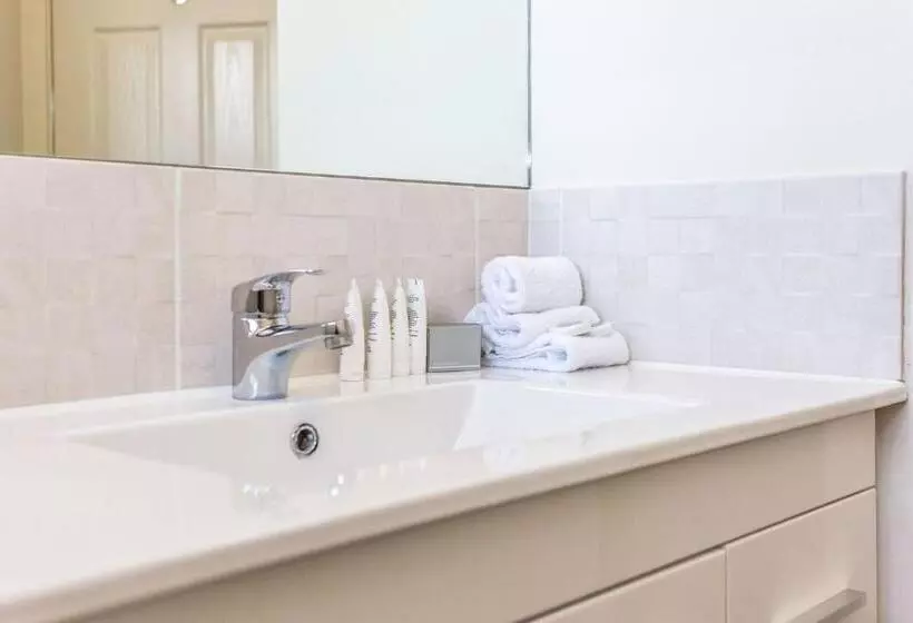 اتاق لوکس با تخت بزرگ, Country Comfort Perth