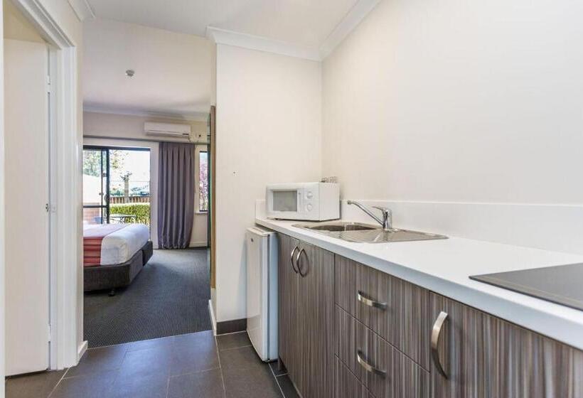 带大床的豪华间, Country Comfort Perth