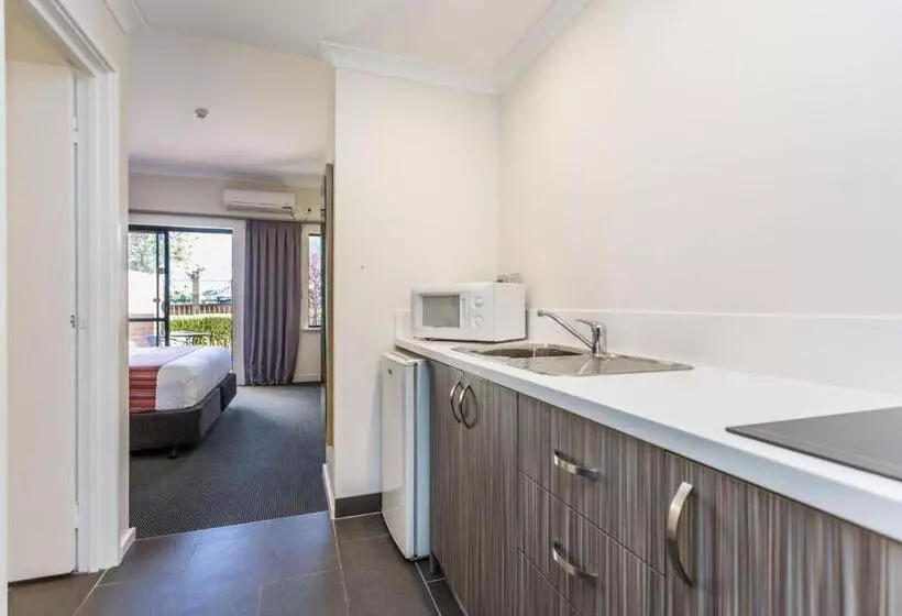 اتاق لوکس با تخت بزرگ, Country Comfort Perth