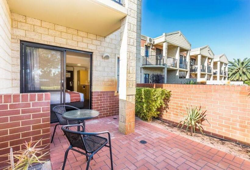 스탠다드 룸 킹사이즈 침대, Country Comfort Perth