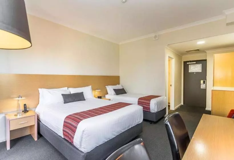 اتاق لوکس سه تخته, Country Comfort Perth