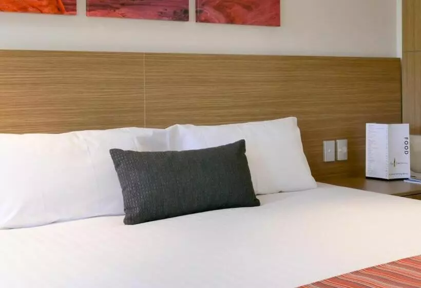 اتاق اجرایی, Country Comfort Perth