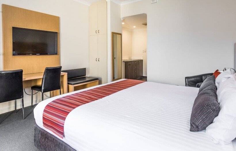 带大床的豪华间, Country Comfort Perth