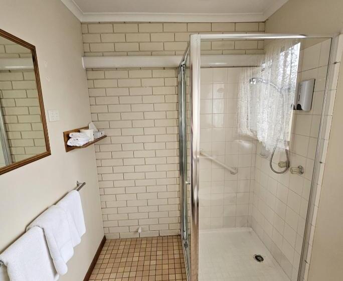 이그제큐티브 룸, Alfred Motor Inn