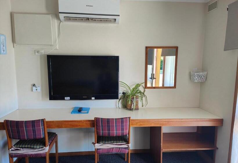 Семейный Номер, Alfred Motor Inn