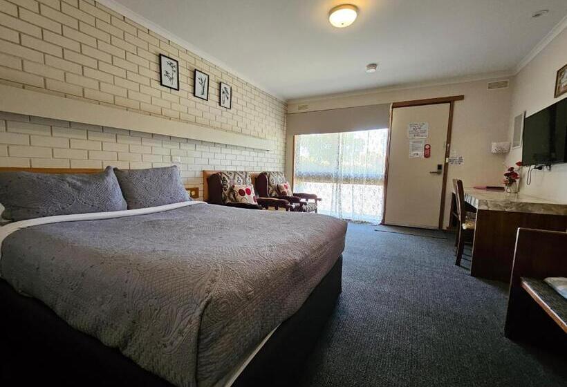 패밀리 룸, Alfred Motor Inn