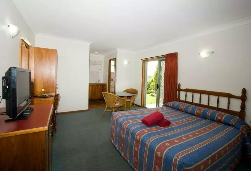 Deluxe-huone Parveke, Colonial Court Motor Inn