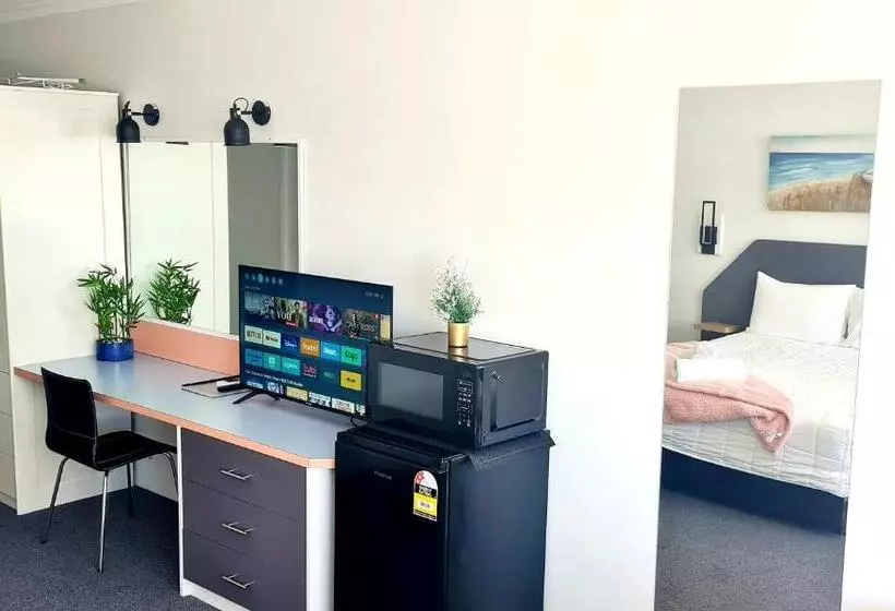 デラックスルーム, Golden Sands Motor Inn