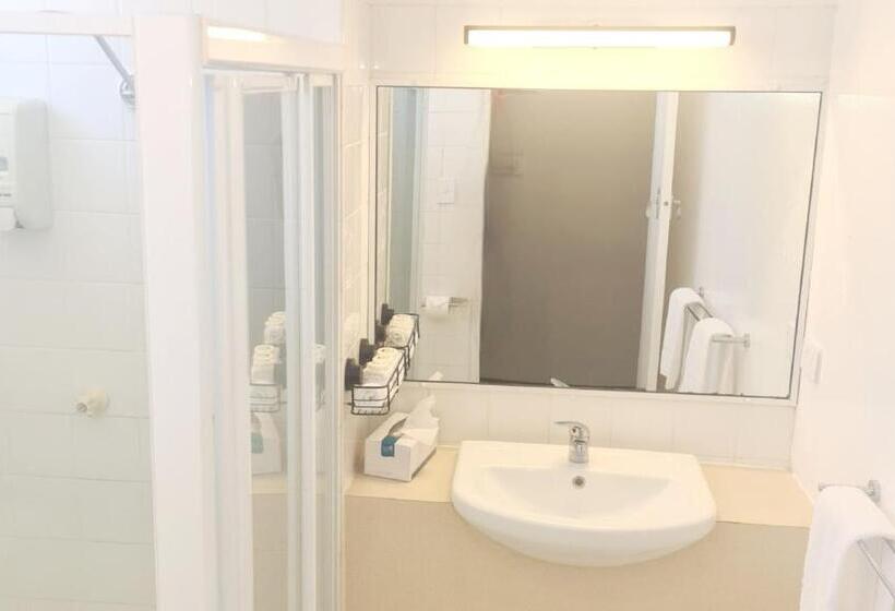 חדר דלוקס, Golden Sands Motor Inn