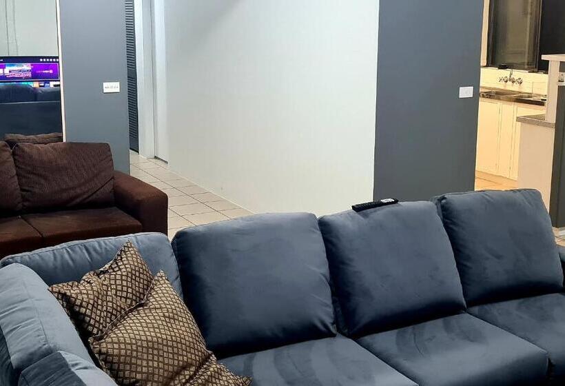 דירה בת חדר שינה 1 עם מרפסת, Golden Sands Motor Inn