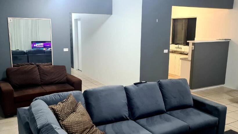 דירה בת חדר שינה 1 עם מרפסת, Golden Sands Motor Inn