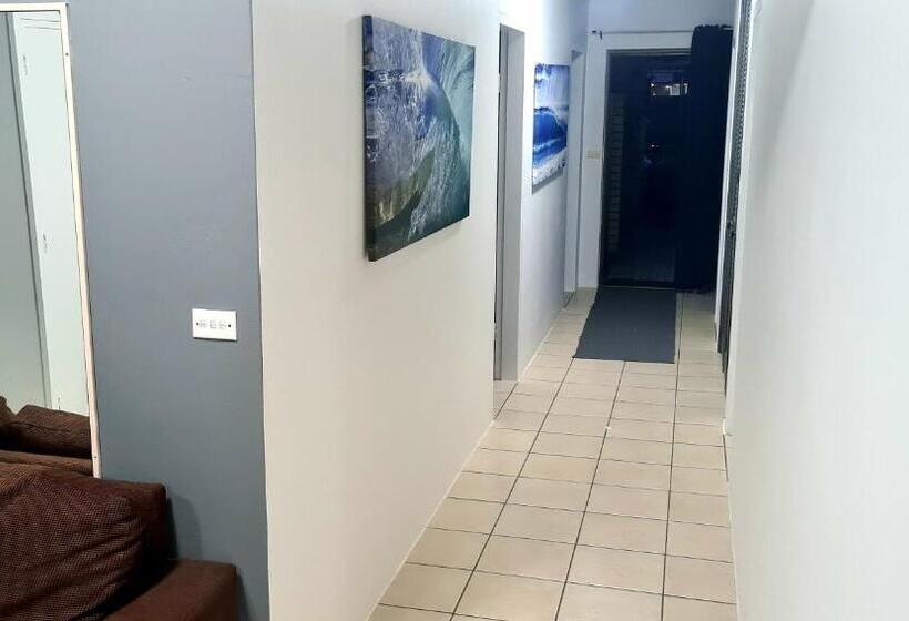 דירה בת חדר שינה 1 עם מרפסת, Golden Sands Motor Inn