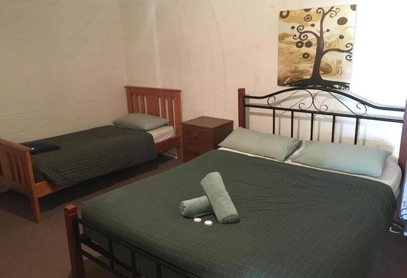 2ベッドルーム家族用アパートメント, Desert View Apartments