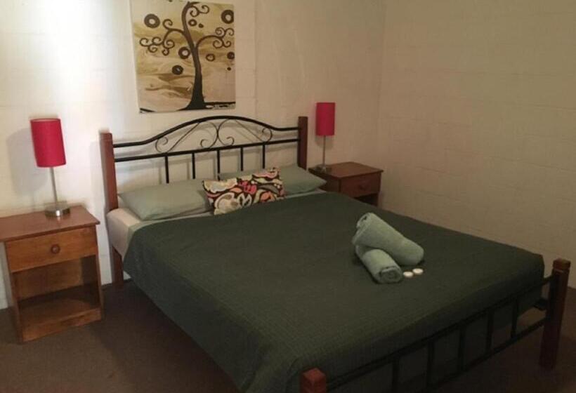 2ベッドルーム家族用アパートメント, Desert View Apartments