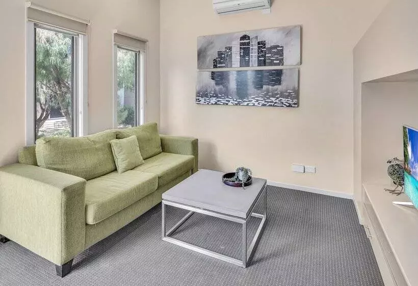 Villa 1 Makuuhuone, Big4 Ingenia Holidays Queenscliff Beacon