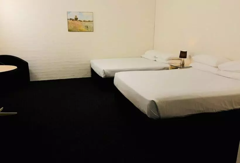 スタンダードルーム, Campbelltown Colonial Motor Inn