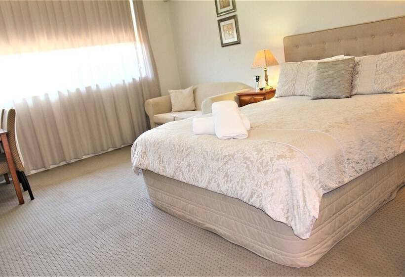 غرفة ديلوكس, Cotswold Gardens