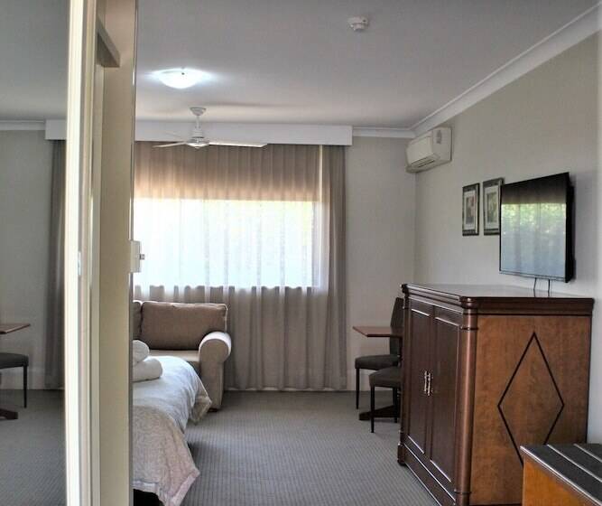 غرفة ديلوكس, Cotswold Gardens