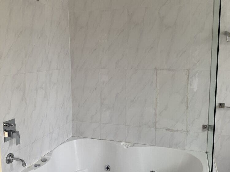 غرفة ديلوكس مزوَّدة بجاكوزي, Gardenlodge Sydney