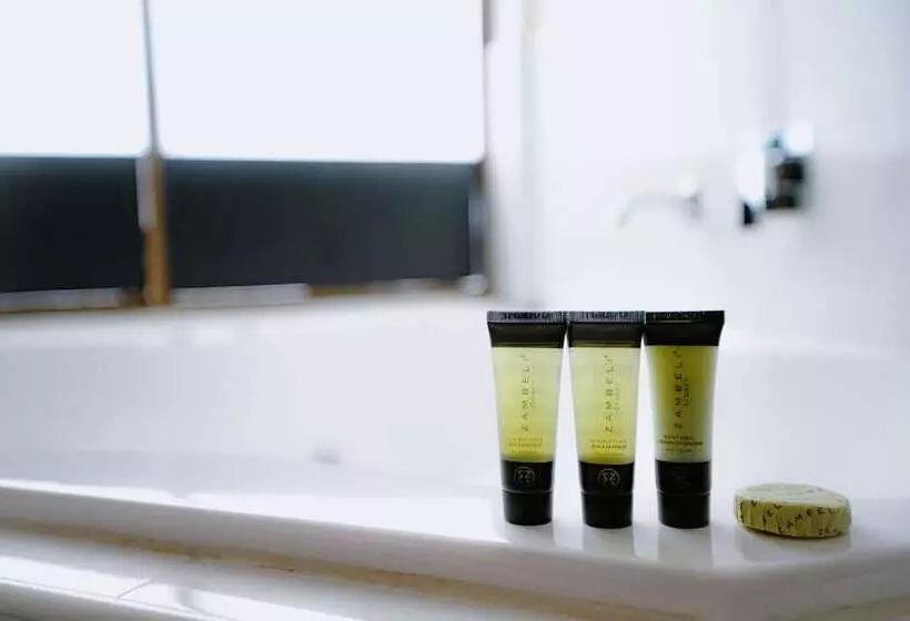 バスタブ付きデラックスルーム, Gardenlodge Sydney