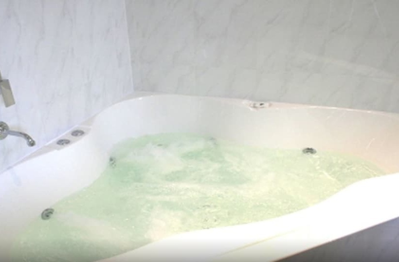 اتاق لوکس با وان آب گرم, Gardenlodge Sydney