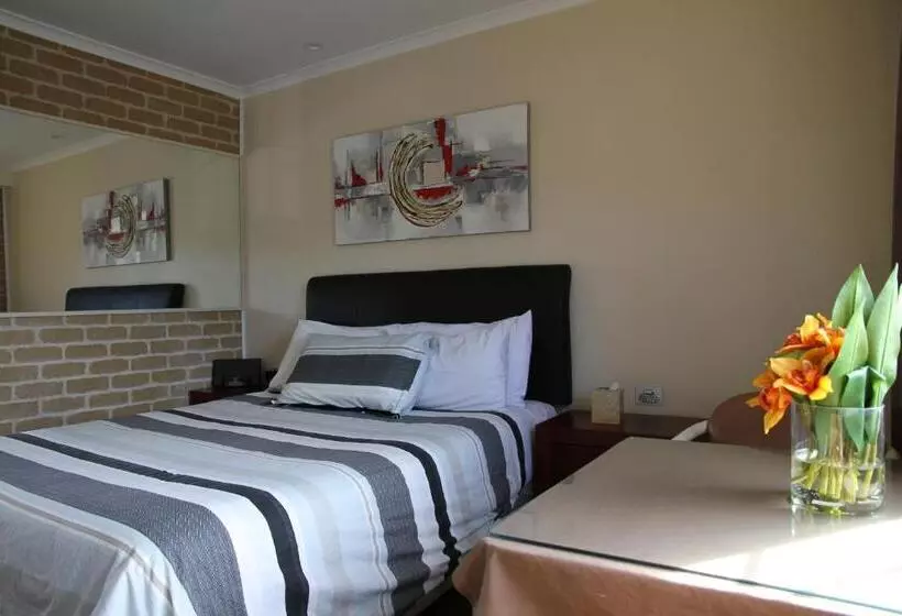 Standard Yhden Hengen Huone, Grand Manor Motor Inn