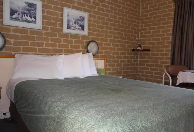 Standard Yhden Hengen Huone, Grand Manor Motor Inn