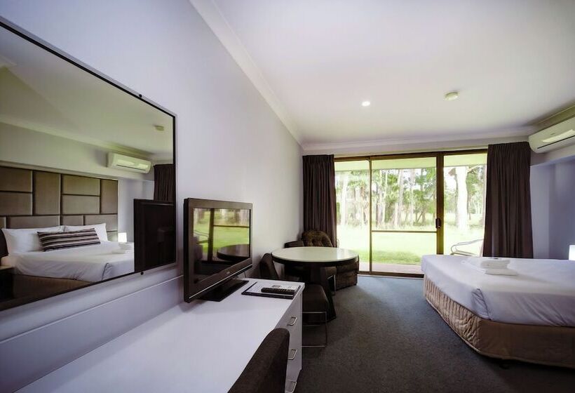 חדר משפחתי, Island Palms Motor Inn