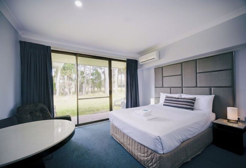 חדר משפחתי, Island Palms Motor Inn