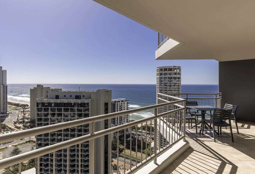 침실 2개 바다 전망 아파트, Mantra Crown Towers