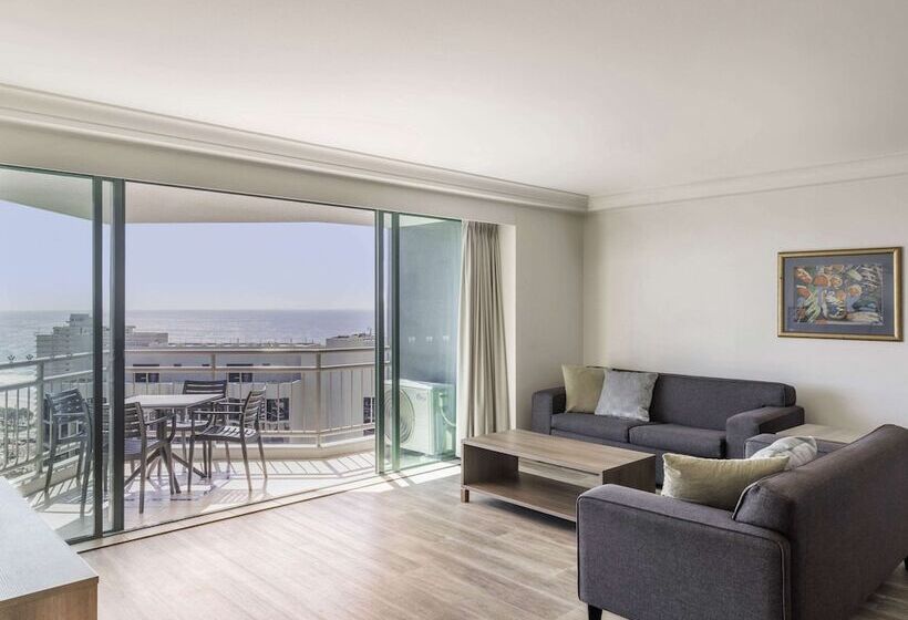 침실 2개 바다 전망 아파트, Mantra Crown Towers