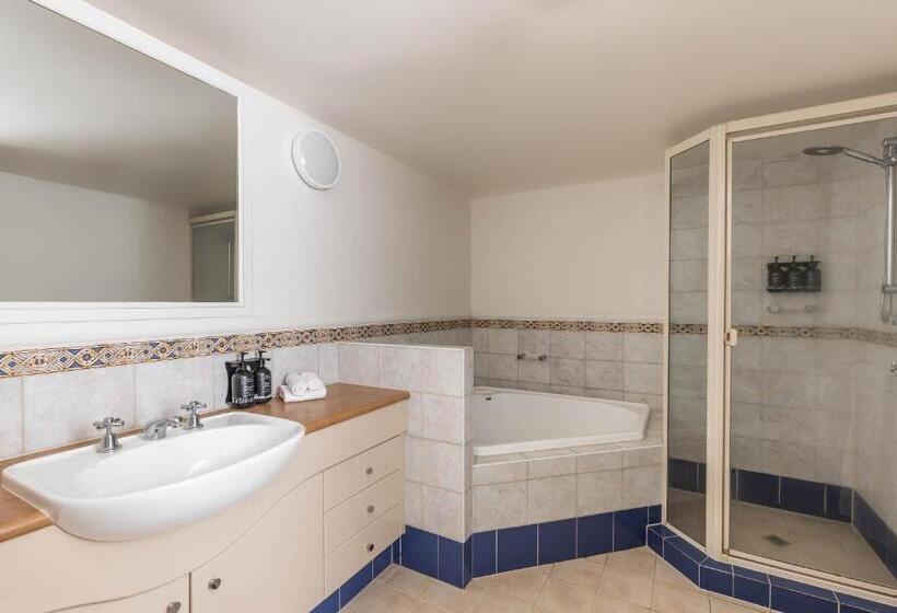 침실 2개 바다 전망 아파트, Mantra Crown Towers