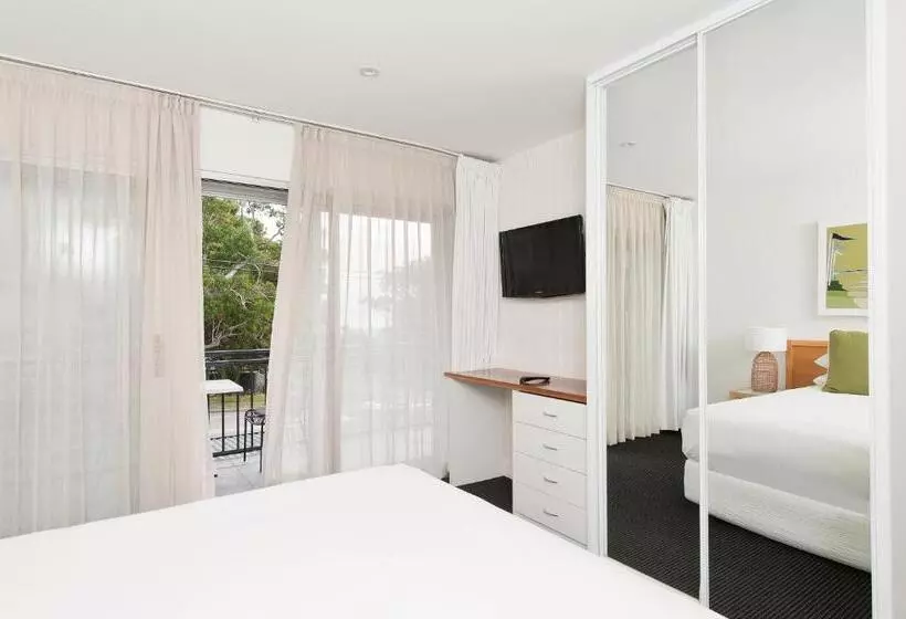2 Bedroom Apartment with Views, Nelson