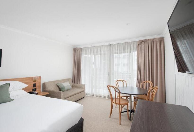 패밀리 룸 가든 전망, Nelson