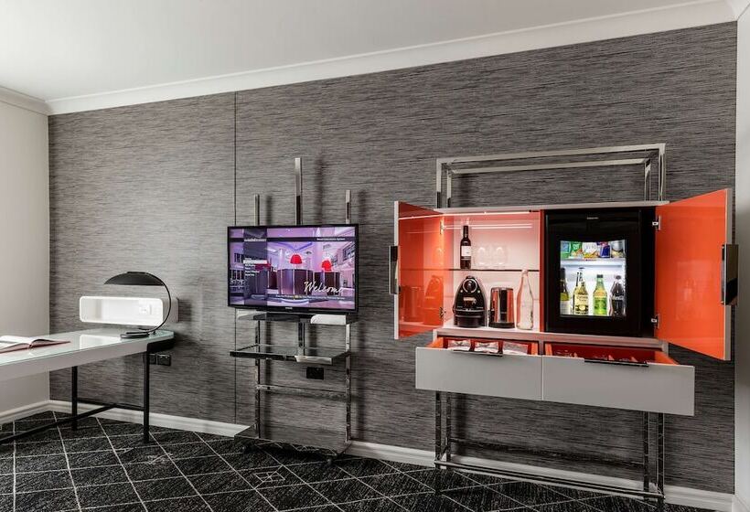 스탠다드 룸 더블 침대, Swissôtel Sydney