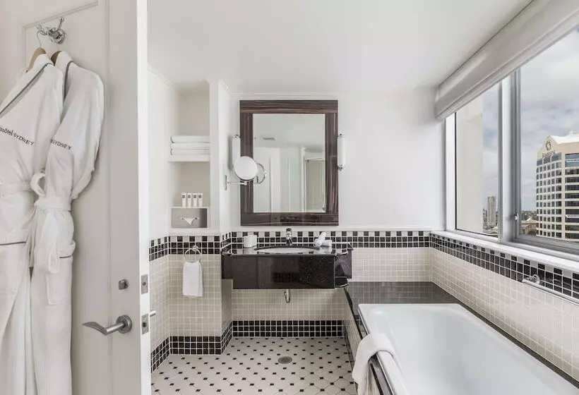 اتاق استاندارد با تخت دوبل, Swissôtel Sydney