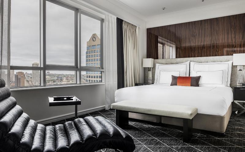이그제큐티브 룸 킹사이즈 침대, Swissôtel Sydney